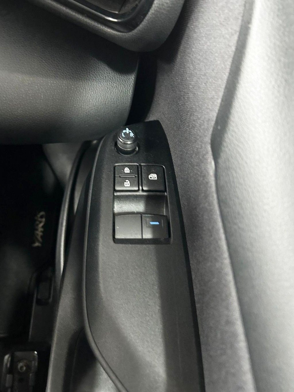 Used Toyota Yaris 2022 for sale - 77806395: Photo 21