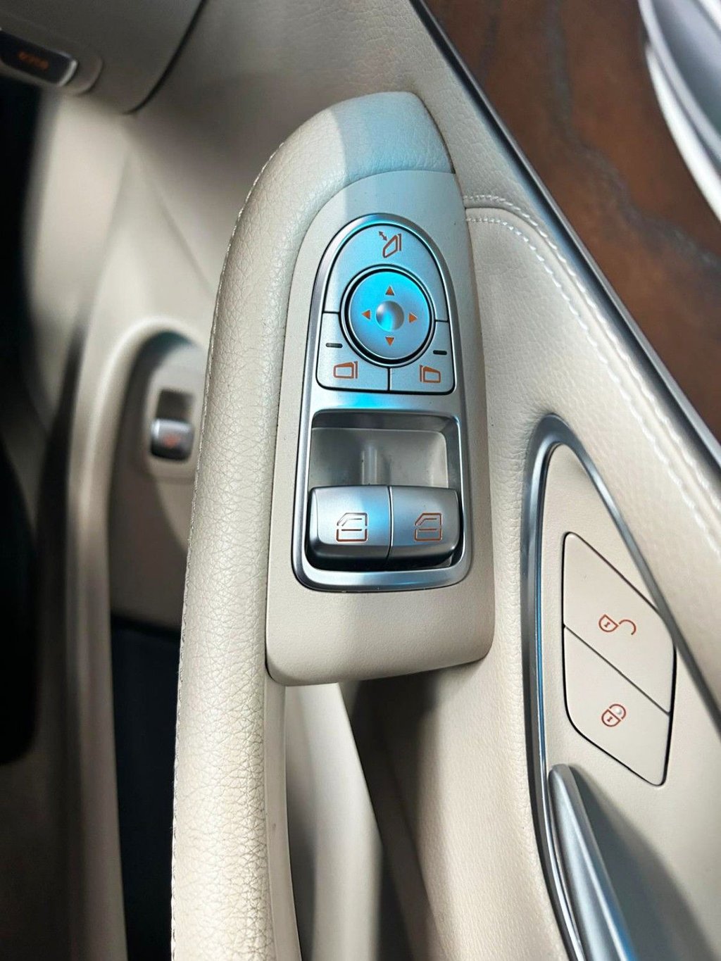 Used Mercedes-Benz C Class 2017 for sale - 77384480: Photo 23