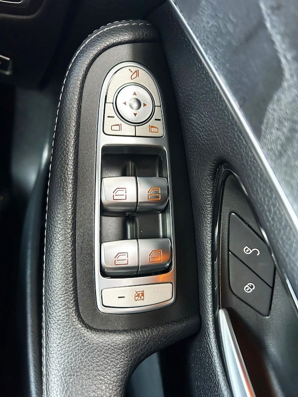 Used Mercedes-Benz GLC 2018 for sale - 76223314: Photo 20