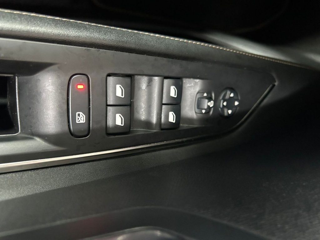 Used Peugeot 3008 2020 for sale - 78082680: Photo 21