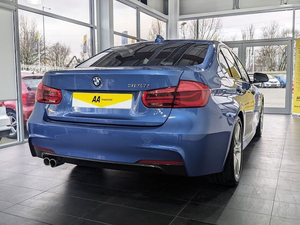 Used BMW 3 Series 2018 for sale - 76235397: Photo 11