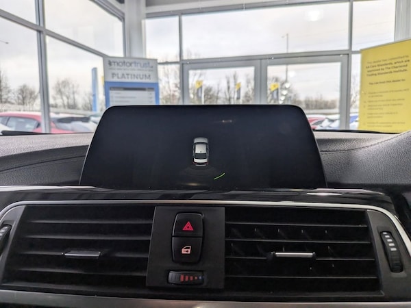 Used BMW 3 Series 2018 for sale - 76235397: Photo 16