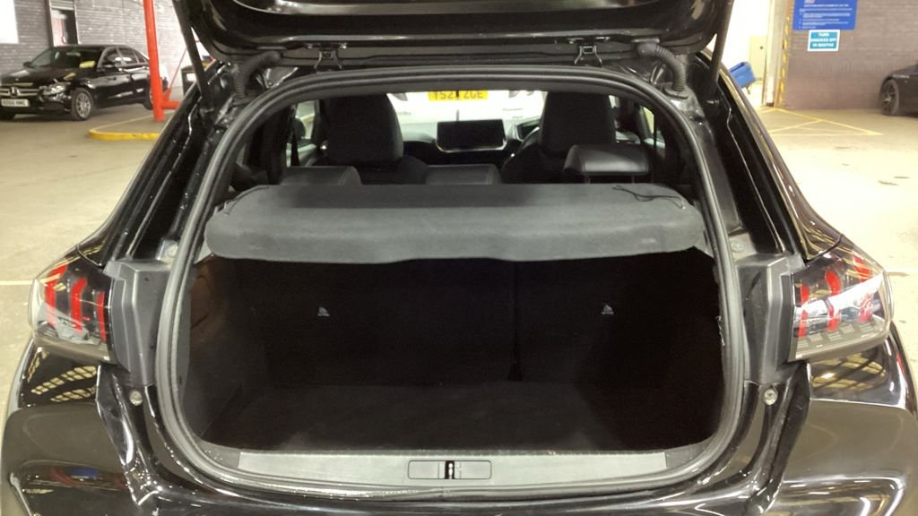 Used Peugeot 208 2021 for sale - 77507695: Photo 14