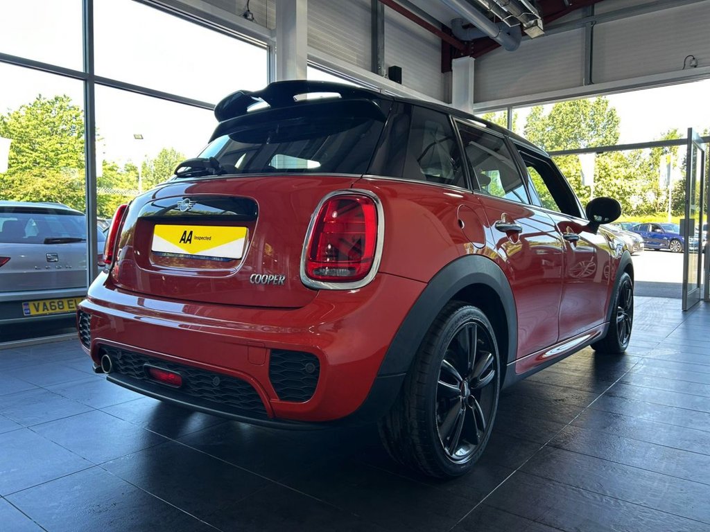 Used MINI Hatch 2020 for sale - 76235282: Photo 11