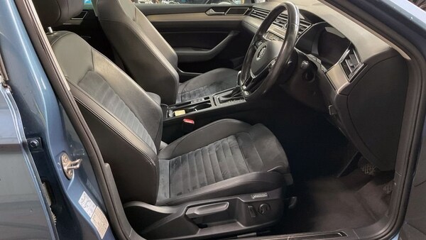 Used Volkswagen Passat 2018 for sale - 76210548: Photo 11