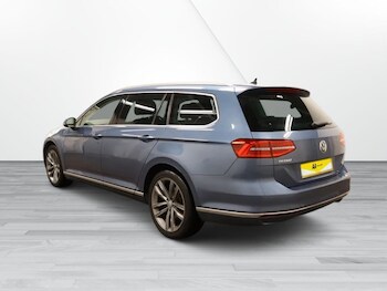 Used Volkswagen Passat 2018 for sale - 76210548: Photo 4