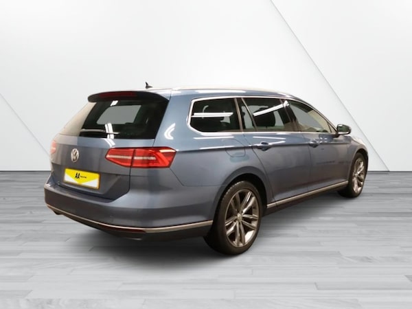 Used Volkswagen Passat 2018 for sale - 76210548: Photo 5