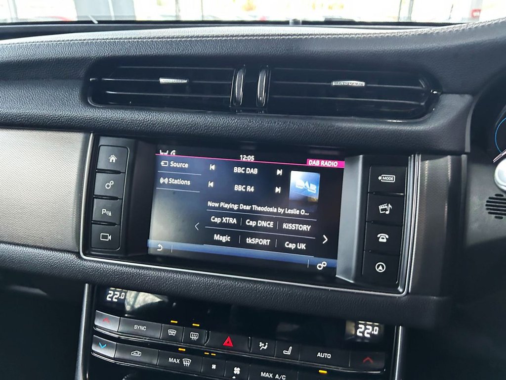 Used Jaguar XF 2016 for sale - 77849642: Photo 16