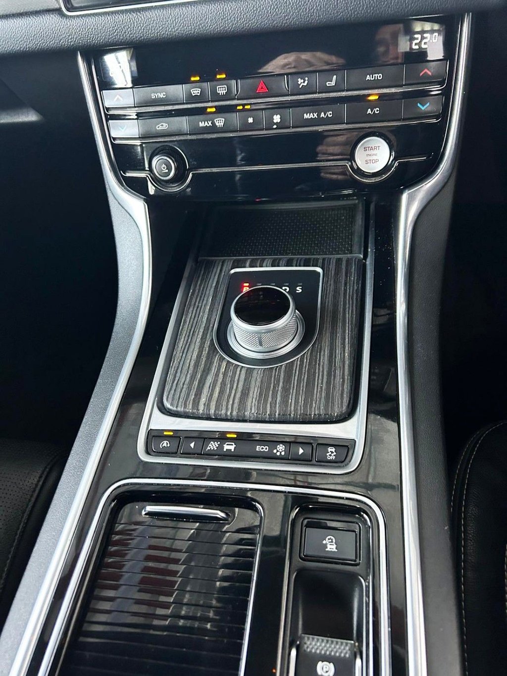 Used Jaguar XF 2016 for sale - 77849642: Photo 19