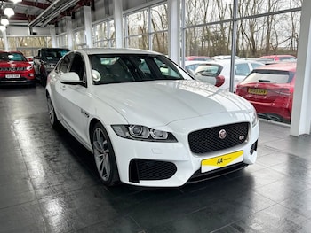 Used Jaguar XF 2016 for sale - 77849642: Photo