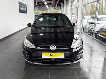 Used Volkswagen Golf 2016 for sale - 78382097: Photo