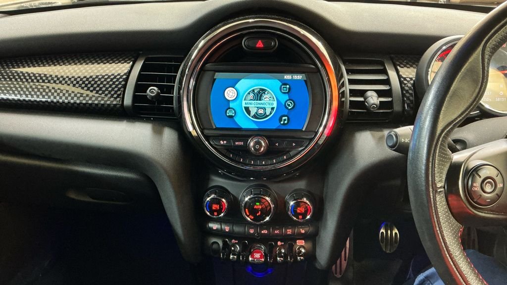 Used MINI Hatch 2021 for sale - 77250628: Photo 9