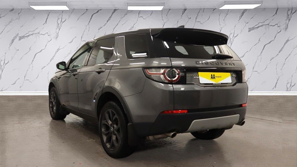 Used Land Rover Discovery Sport 2018 for sale - 76841562: Photo 3