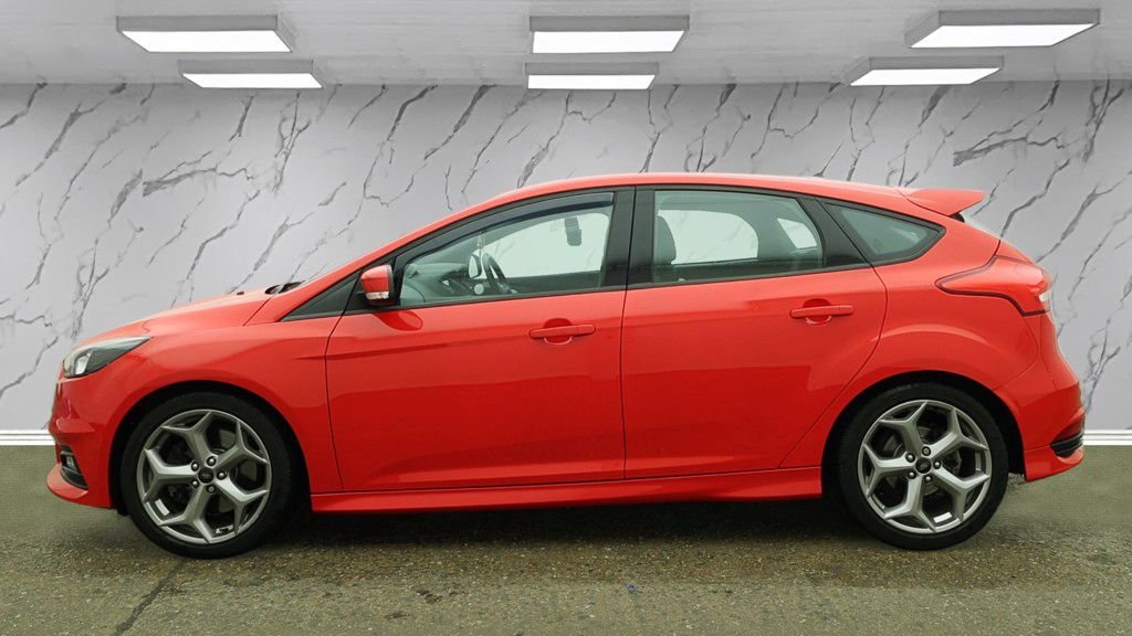 Used Ford Focus 2018 for sale - 78017915: Photo 9