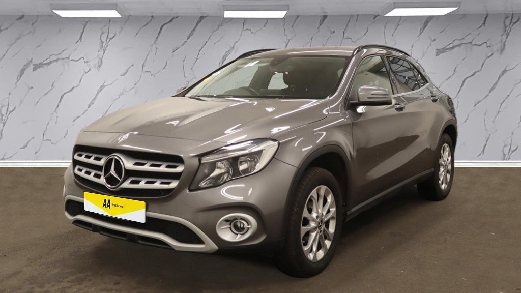 Used Mercedes-Benz GLA 2018 for sale - 76841558: Photo 3