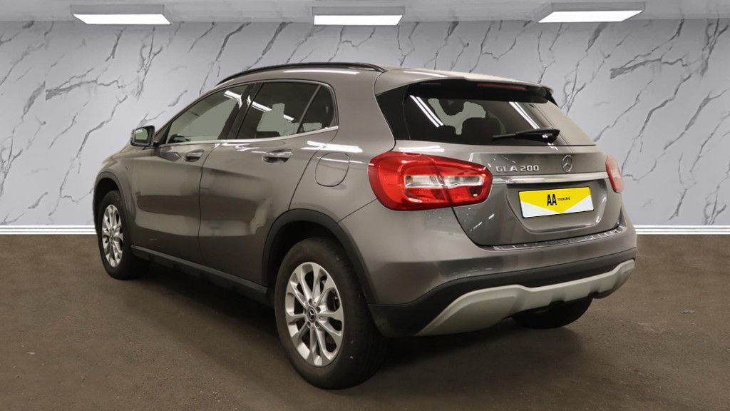 Used Mercedes-Benz GLA 2018 for sale - 76841558: Photo 4