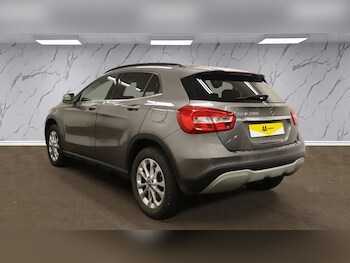 Used Mercedes-Benz GLA 2018 for sale - 76841558: Photo