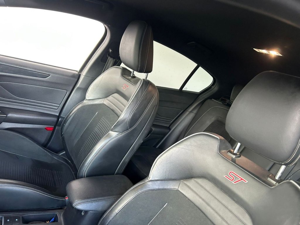 Used Ford Focus 2020 for sale - 75777555: Photo 14