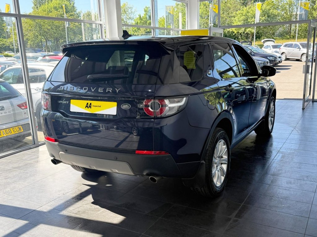 Used Land Rover Discovery Sport 2016 for sale - 76496536: Photo 11