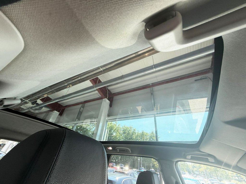 Used Land Rover Discovery Sport 2016 for sale - 76496536: Photo 21