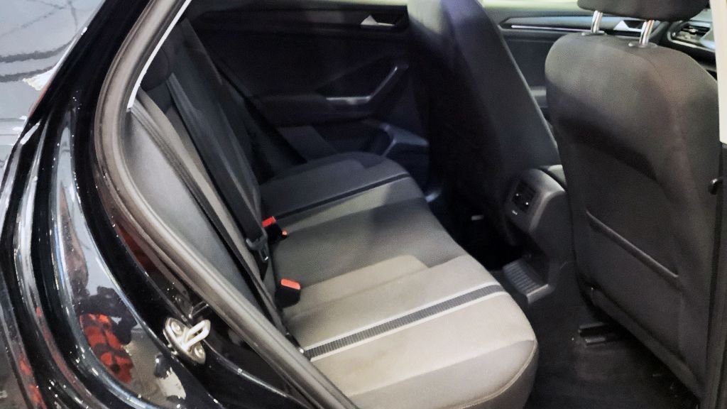 Used Volkswagen T-Roc 2019 for sale - 76406852: Photo 12