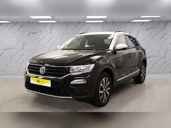 Used Volkswagen T-Roc 2019 for sale - 76406852: Photo