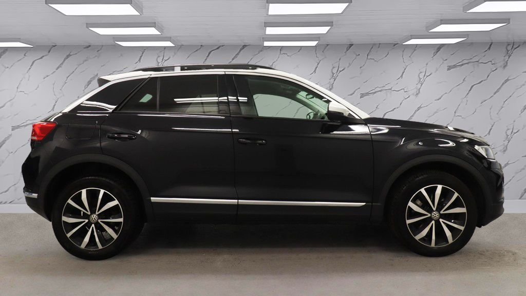 Used Volkswagen T-Roc 2019 for sale - 76406852: Photo 8