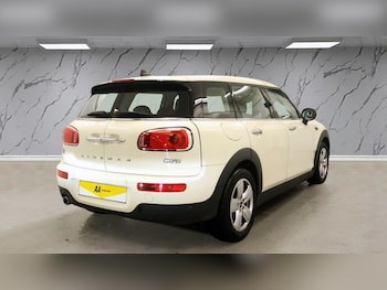 Used MINI Clubman 2018 for sale - 76883747: Photo