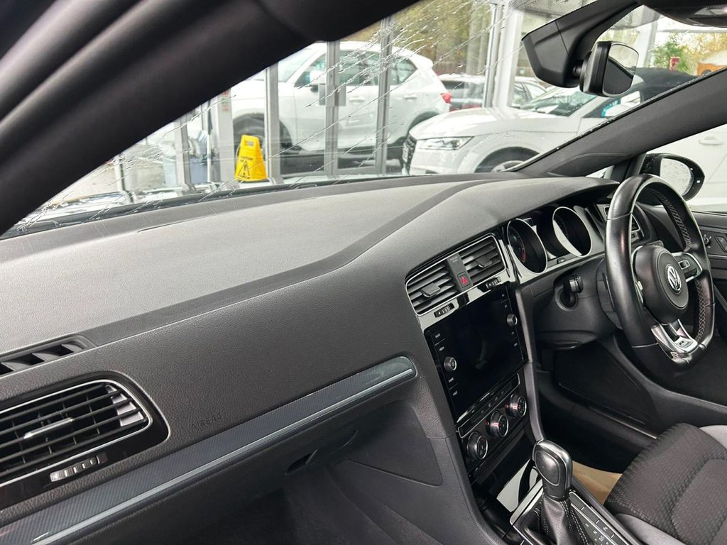 Used Volkswagen Golf 2020 for sale - 77262998: Photo 14