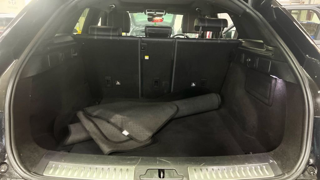 Used Land Rover Range Rover Velar 2018 for sale - 77642406: Photo 15