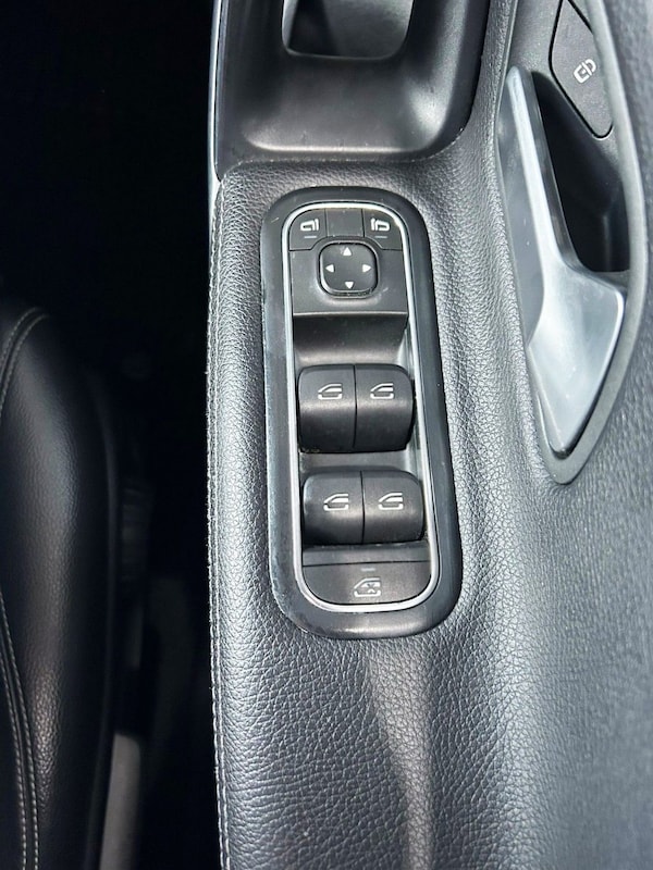 Used Mercedes-Benz A-Class 2018 for sale - 75715853: Photo 21