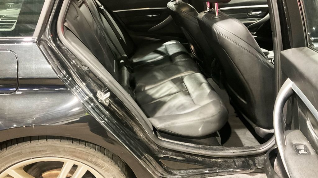 Used BMW 3 Series 2019 for sale - 76841523: Photo 12