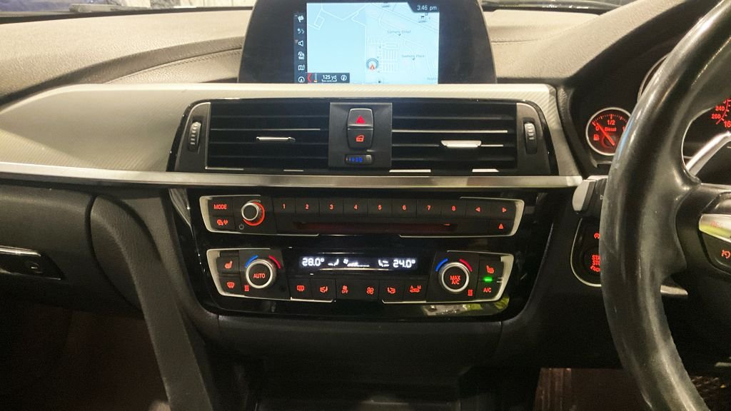 Used BMW 3 Series 2019 for sale - 76841523: Photo 9