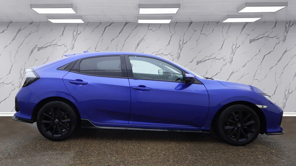 Used Honda Civic 2021 for sale - 76901140: Photo 6