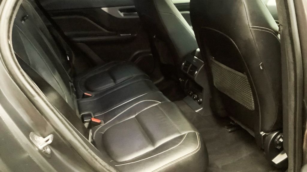 Used Jaguar F-Pace 2018 for sale - 77521570: Photo 14