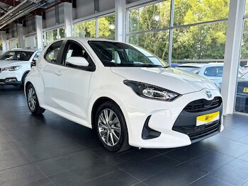 Used Toyota Yaris 2023 for sale - 75088023: Photo