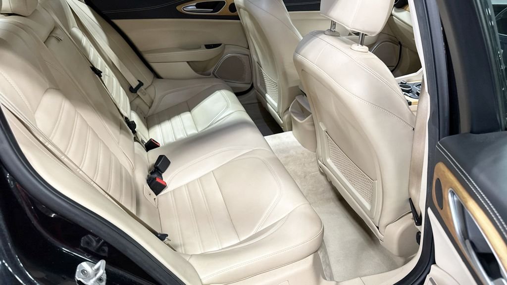 Used Alfa Romeo Giulia 2017 for sale - 77250627: Photo 12