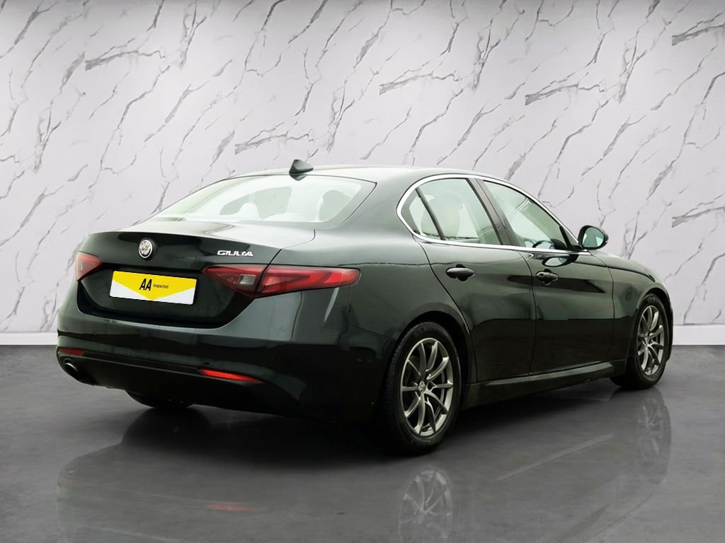 Used Alfa Romeo Giulia 2017 for sale - 77250627: Photo 5