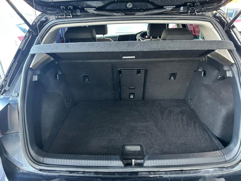 Used Volkswagen Golf 2020 for sale - 76686529: Photo 23