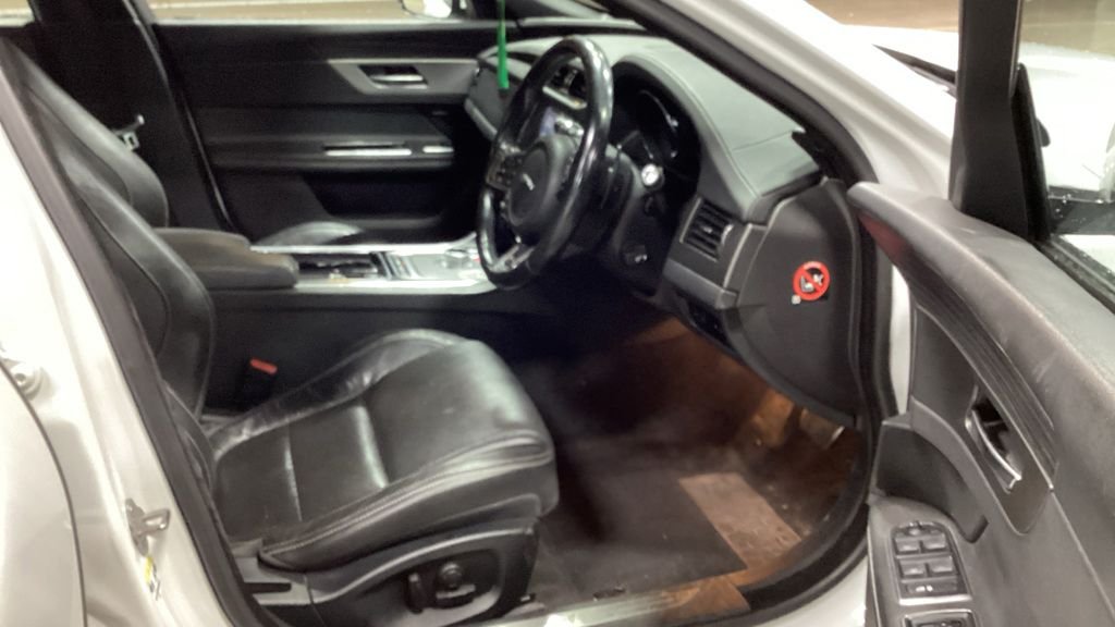 Used Jaguar XF 2016 for sale - 76883781: Photo 11