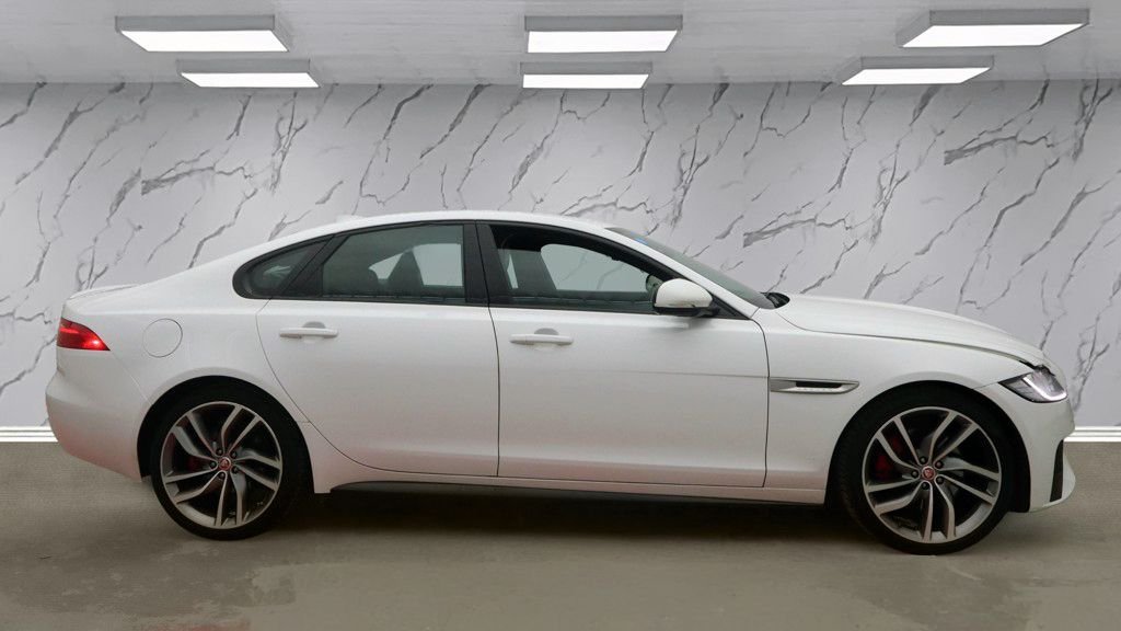 Used Jaguar XF 2016 for sale - 76883781: Photo 6
