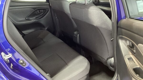 Used Toyota Yaris 2022 for sale - 76173012: Photo 11