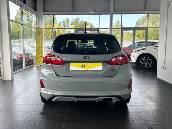 Used Ford Fiesta 2018 for sale - 75986115: Photo 10