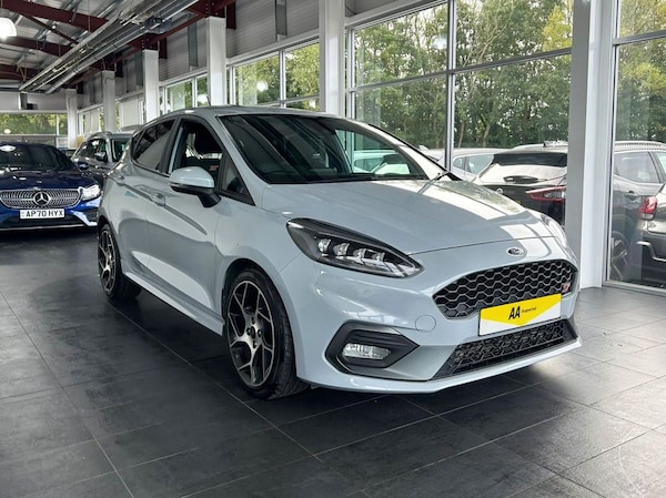 Used Ford Fiesta 2018 for sale - 75986115: Photo 4