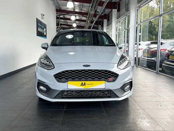 Used Ford Fiesta 2018 for sale - 75986115: Photo 5