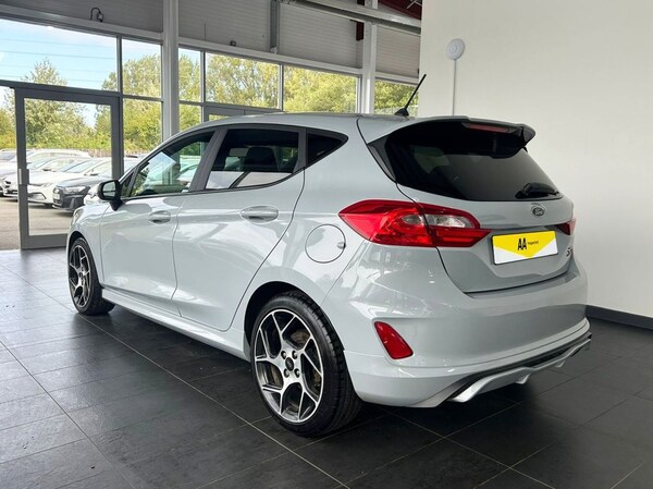 Used Ford Fiesta 2018 for sale - 75986115: Photo 8