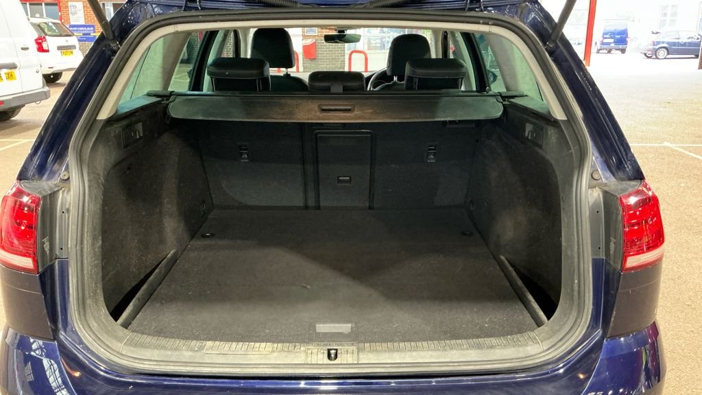 Used Volkswagen Golf 2019 for sale - 76406855: Photo 13