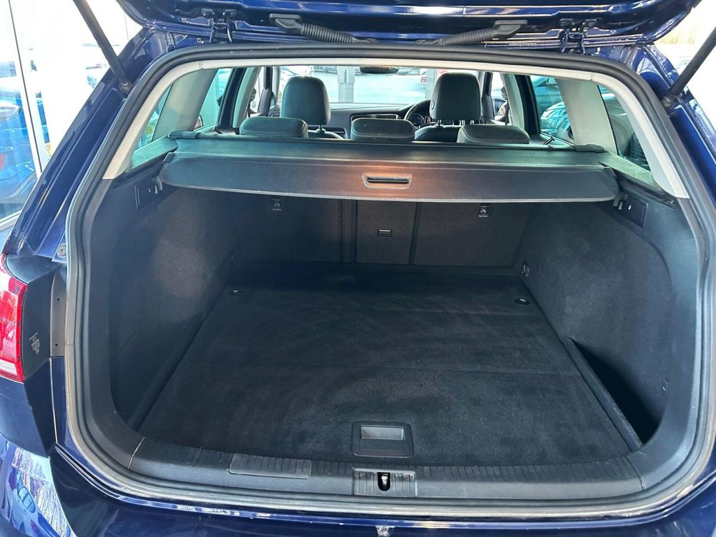 Used Volkswagen Golf 2019 for sale - 76406855: Photo 24