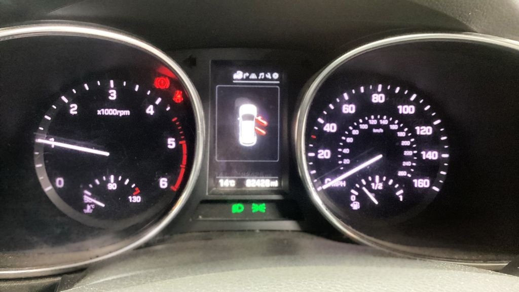 Used Hyundai Santa Fe 2017 for sale - 77227438: Photo 10