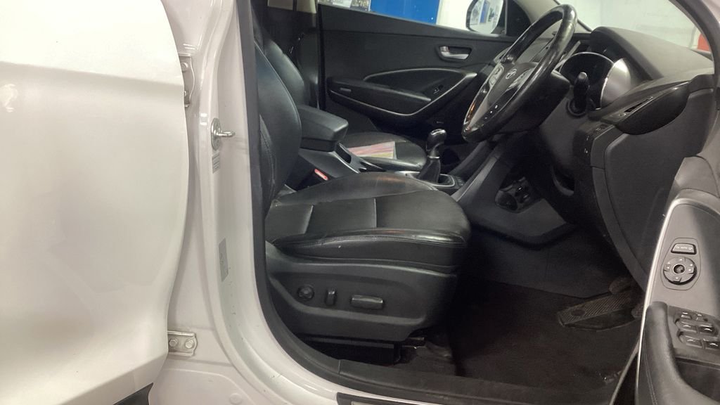 Used Hyundai Santa Fe 2017 for sale - 77227438: Photo 11